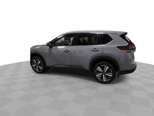 Boulder Gray Metallic 2025 Nissan Rogue SL