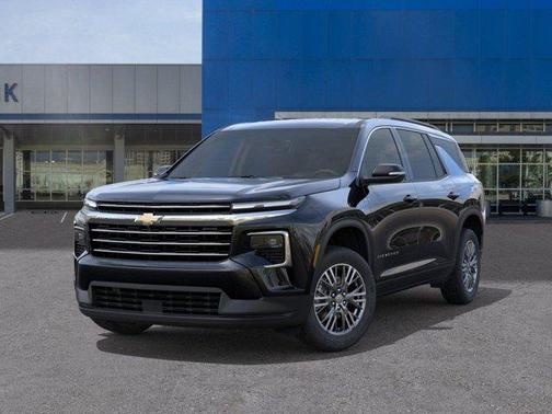 Mosaic Black Metallic 2026 Chevrolet Traverse LT