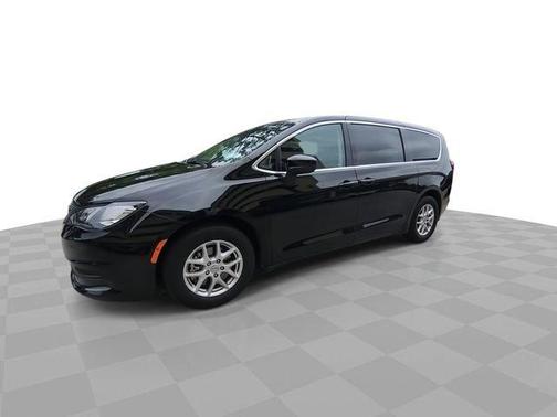 Diamond Black 2024 Chrysler Voyager LX