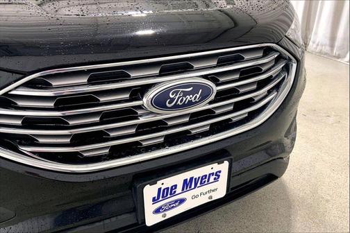 Agate Black 2020 Ford Edge SE