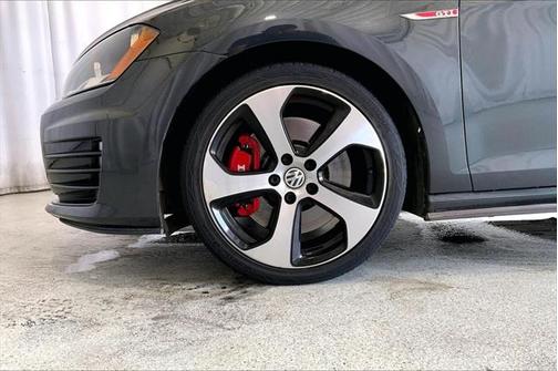 2016 Volkswagen Golf GTI 2.0T S 4-Door