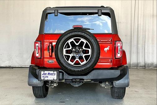Hot Pepper Red Metallic Tinted Clearcoat 2022 Ford Bronco Outer Banks