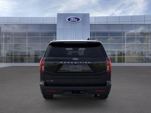 Agate Black Metallic 2026 Ford Expedition Active