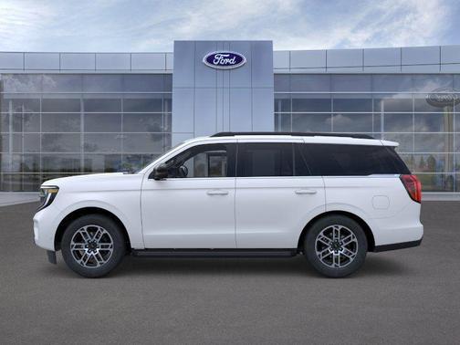 Star White Metallic Tri-Coat 2026 Ford Expedition Active