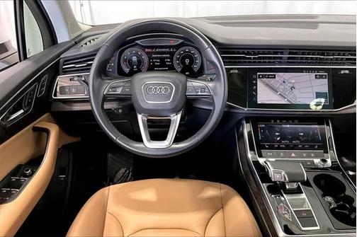 2021 Audi Q7 45 Premium Plus