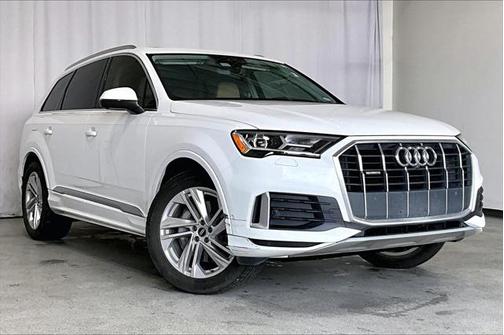 2021 Audi Q7 45 Premium Plus