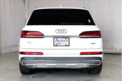 2021 Audi Q7 45 Premium Plus