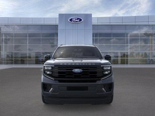 Dark Matter Gray Metallic 2026 Ford Expedition Max Active 4x2