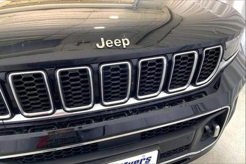 2022 Jeep Grand Cherokee L Overland