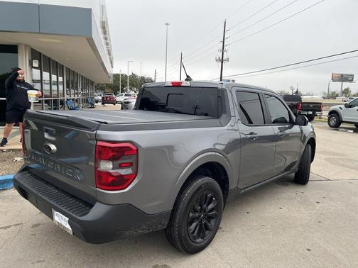 2023 Ford Maverick Lariat