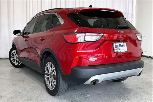 Rapid Red Metallic Tinted Clearcoat 2022 Ford Escape SEL