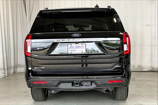 Agate Black Metallic 2025 Ford Expedition Max Active 4x4
