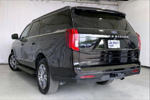 Agate Black Metallic 2025 Ford Expedition Max Active 4x4