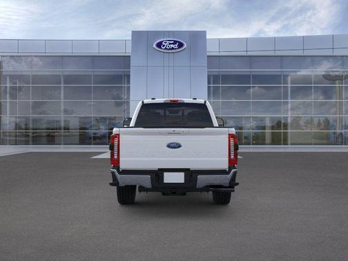 Oxford White 2026 Ford F-250 Lariat