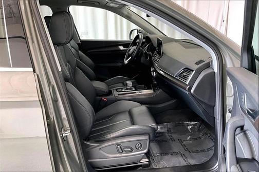 2024 Audi Q5 45 S line Premium Plus