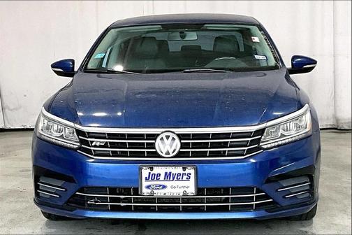 2017 Volkswagen Passat 1.8T R-Line w/Comfort