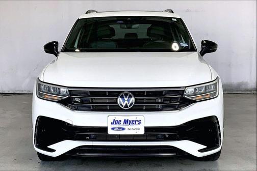 Opal White Pearl 2023 Volkswagen Tiguan 2.0T SE R-Line Black