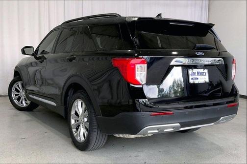 Agate Black Metallic 2023 Ford Explorer XLT