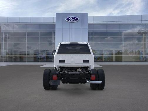 2025 Ford F-350 XLT