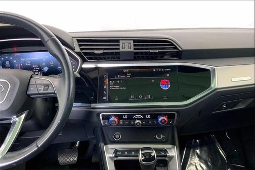 2023 Audi Q3 Premium 45 TFSI S line quattro Tiptronic