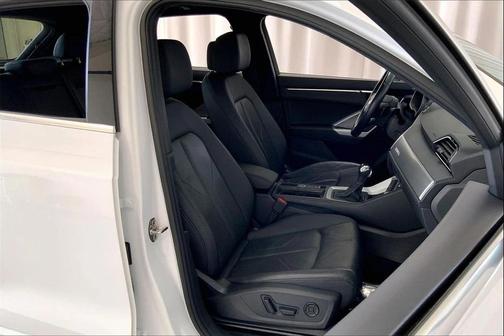 2023 Audi Q3 Premium 45 TFSI S line quattro Tiptronic