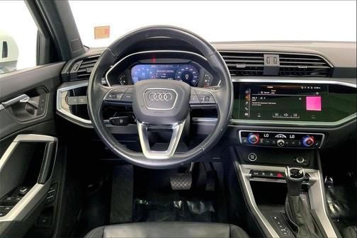 2023 Audi Q3 Premium 45 TFSI S line quattro Tiptronic