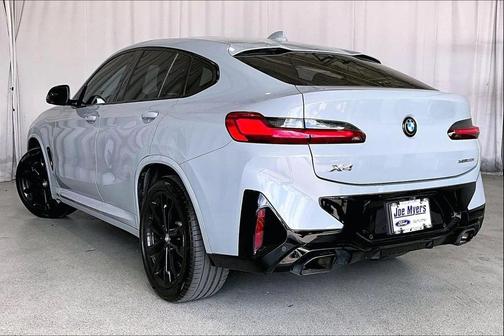 2022 BMW X4 xDrive30i