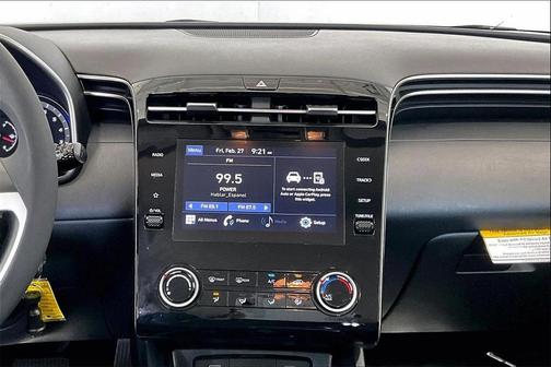 2023 Hyundai TUCSON SE