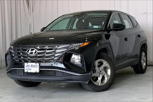 2023 Hyundai TUCSON SE