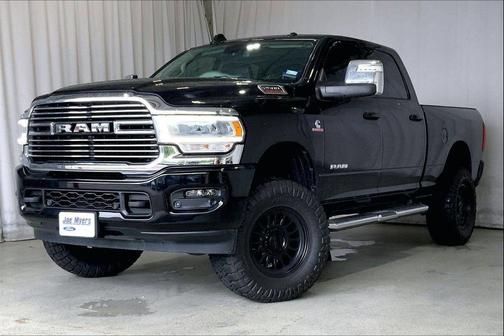Diamond Black Crystal Pearlcoat 2024 RAM 2500 Laramie Crew Cab 4x4 6'4' Box