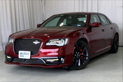 2023 Chrysler 300 C