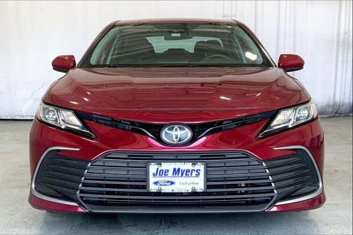 Ruby Flare Pearl 2022 Toyota Camry LE