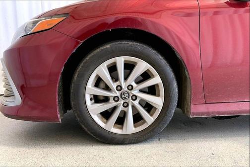 Ruby Flare Pearl 2022 Toyota Camry LE