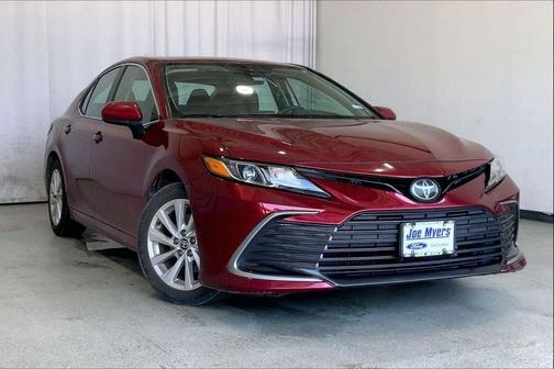 Ruby Flare Pearl 2022 Toyota Camry LE