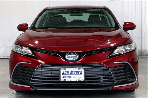 Ruby Flare Pearl 2022 Toyota Camry LE