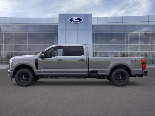 Carbonized Gray Metallic 2026 Ford F-350 Lariat