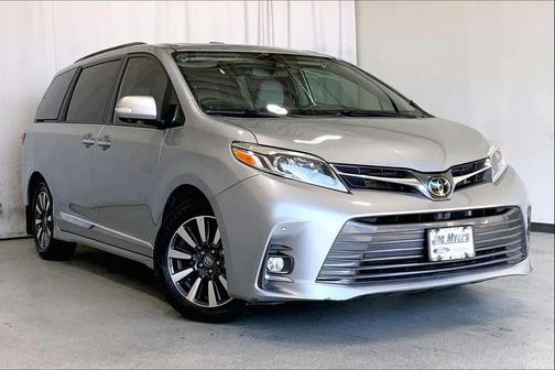 2019 Toyota Sienna Limited