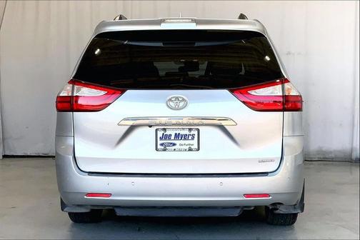 2019 Toyota Sienna Limited