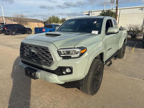 2023 Toyota Tacoma TRD Sport
