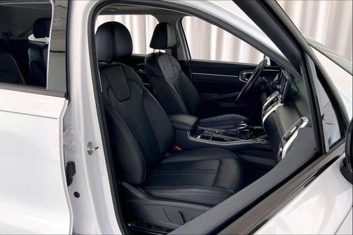Glacial White Pearl 2022 Kia Sorento SX