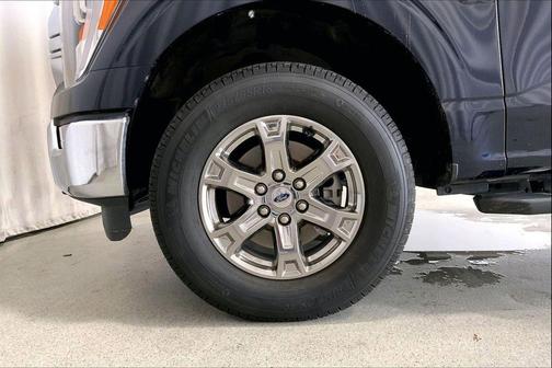 Antimatter Blue Metallic 2022 Ford F-150 XLT