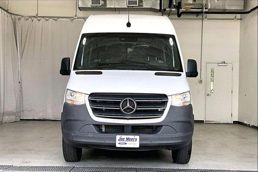 Arctic White 2023 Mercedes-Benz Sprinter 2500 Cargo 170 WB