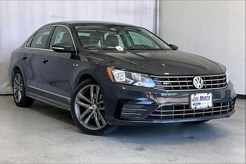 2017 Volkswagen Passat 1.8T R-Line w/Comfort