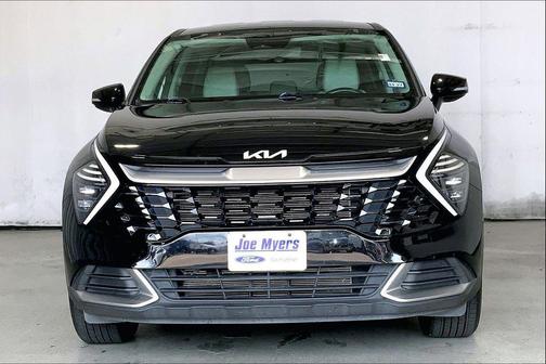 Ebony Black 2024 Kia Sportage EX