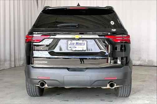 2022 Chevrolet Traverse LS