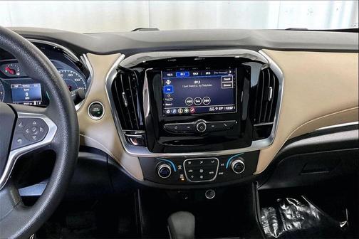 2022 Chevrolet Traverse LS