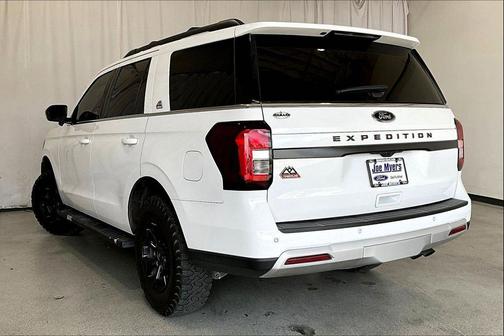 Oxford White 2023 Ford Expedition Timberline