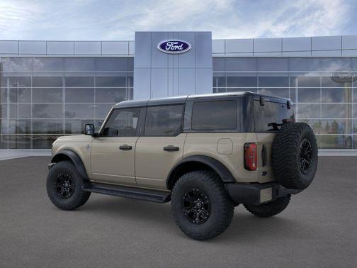 Desert Sand 2026 Ford Bronco Outer Banks