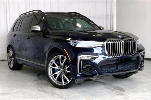 2022 BMW X7 M50i