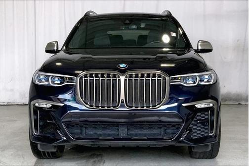 2022 BMW X7 M50i